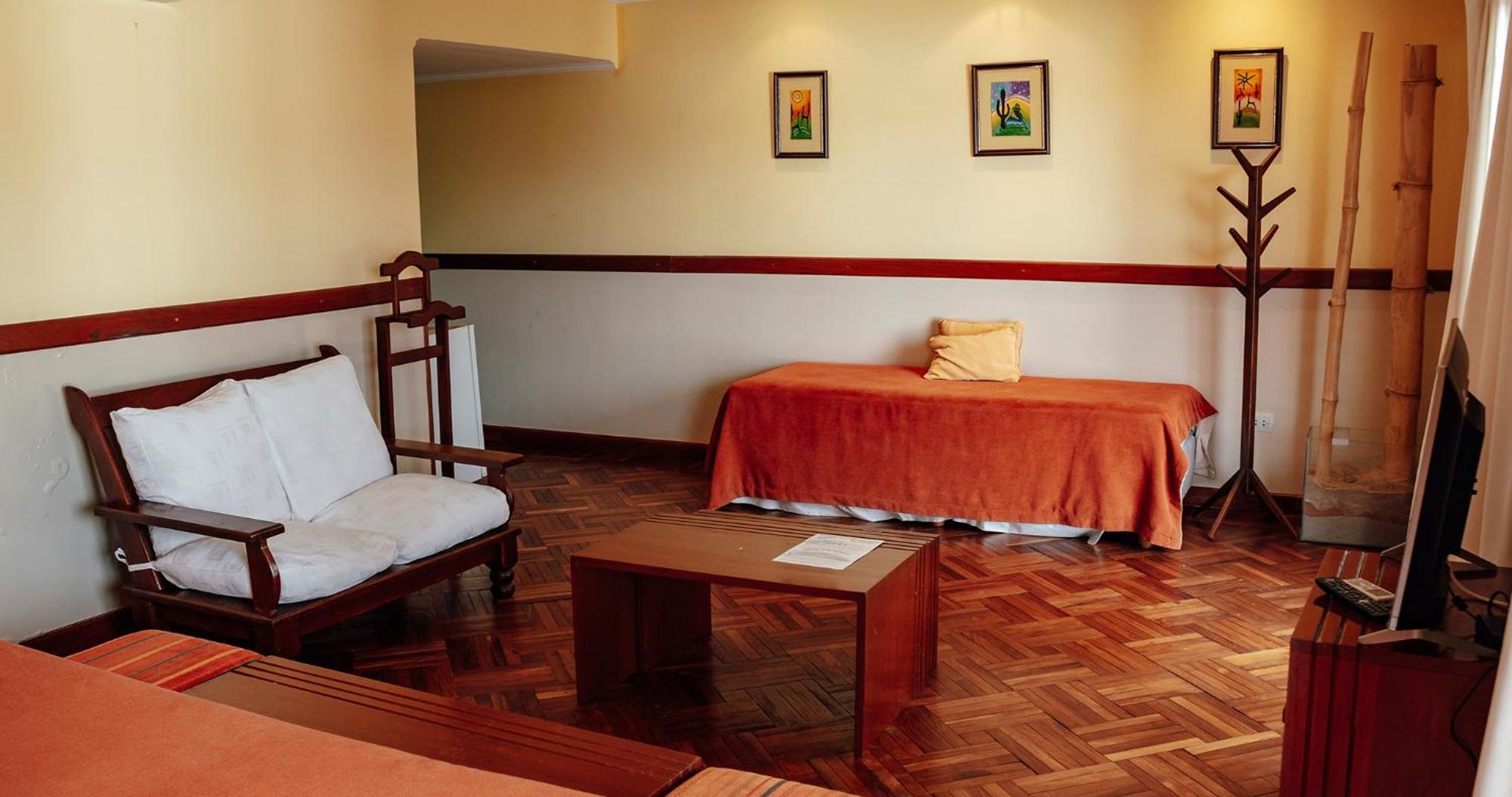Hotel Los Sauces Cafayate Eksteriør bilde